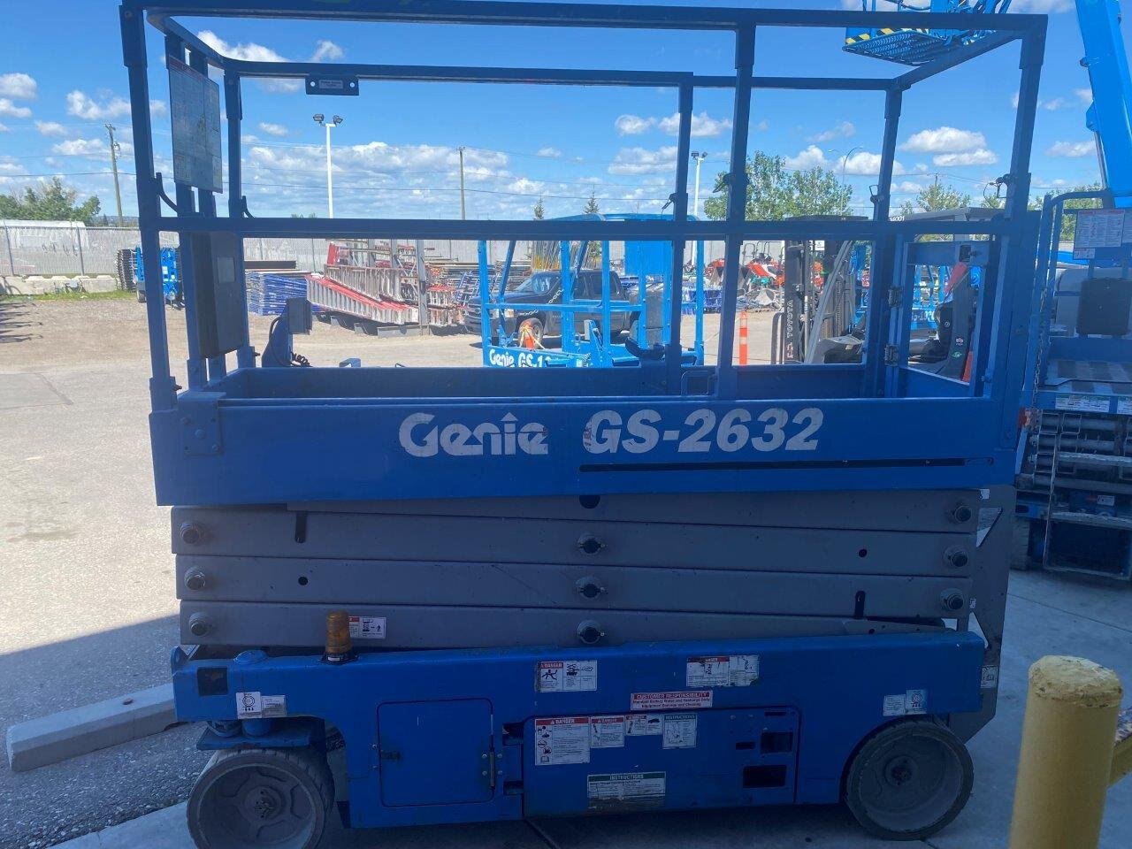 2014 Genie 2632 Scissor Lift #8859 AS