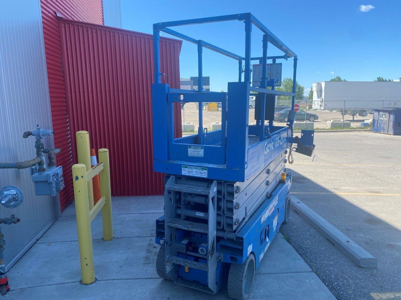 2014 Genie 2632 Scissor Lift #8859 AS