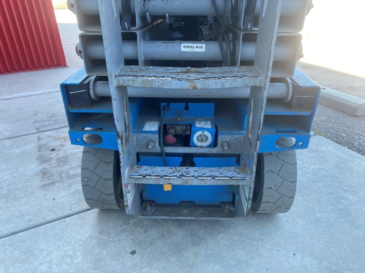 2014 Genie 2632 Scissor Lift #8859 AS