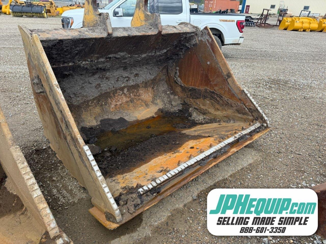 400 Series Excavator Clean Up Bucket 84 inch - #10327 JPH