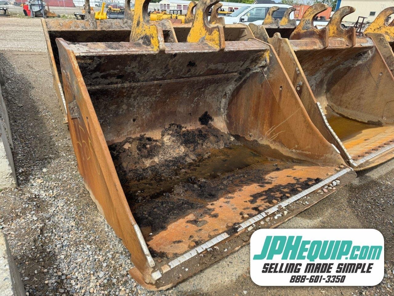 400 Series Excavator Clean Up Bucket 84 inch - #10329 JPH