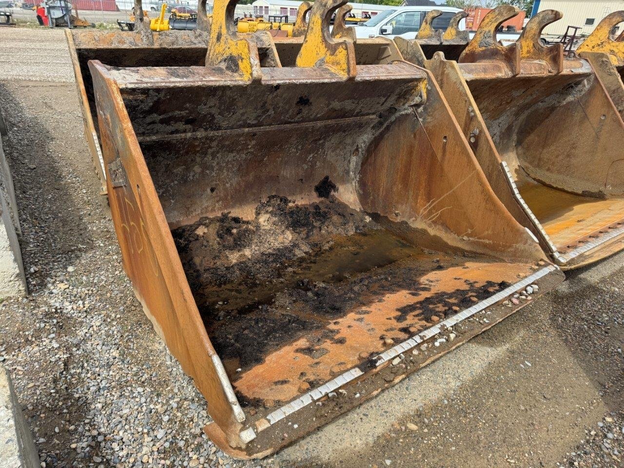 400 Series Excavator Clean Up Bucket 84 inch #10329 JPH