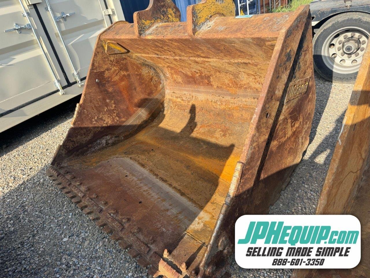 400 Series Excavator Clean Up Bucket 84 inch - #10348 JPH