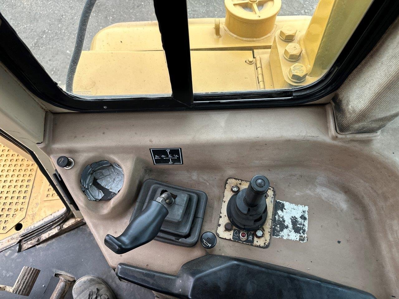 1998 Caterpillar D6R Crawler Dozer with Engine and Rad Rebuild #8868 JA