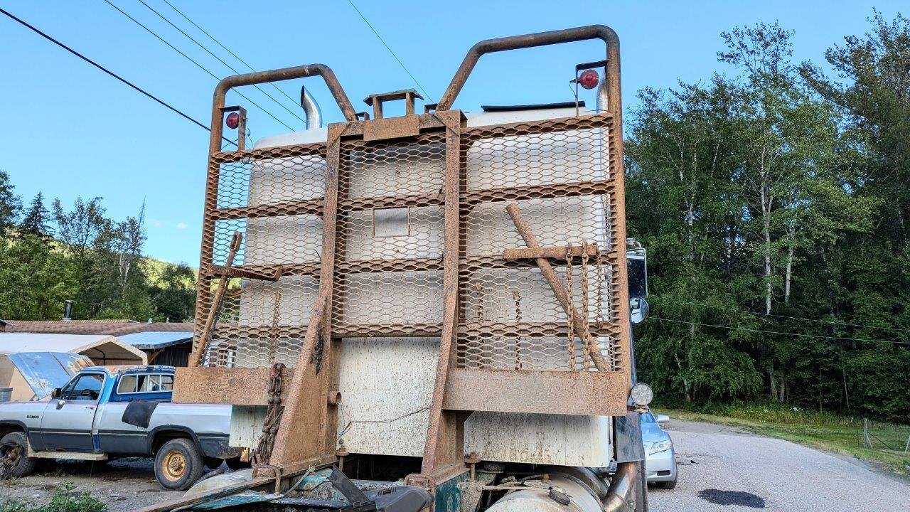 2007 Kenworth T800 Triaxle Sleeper with Pole Logging Trailer #8870 JF