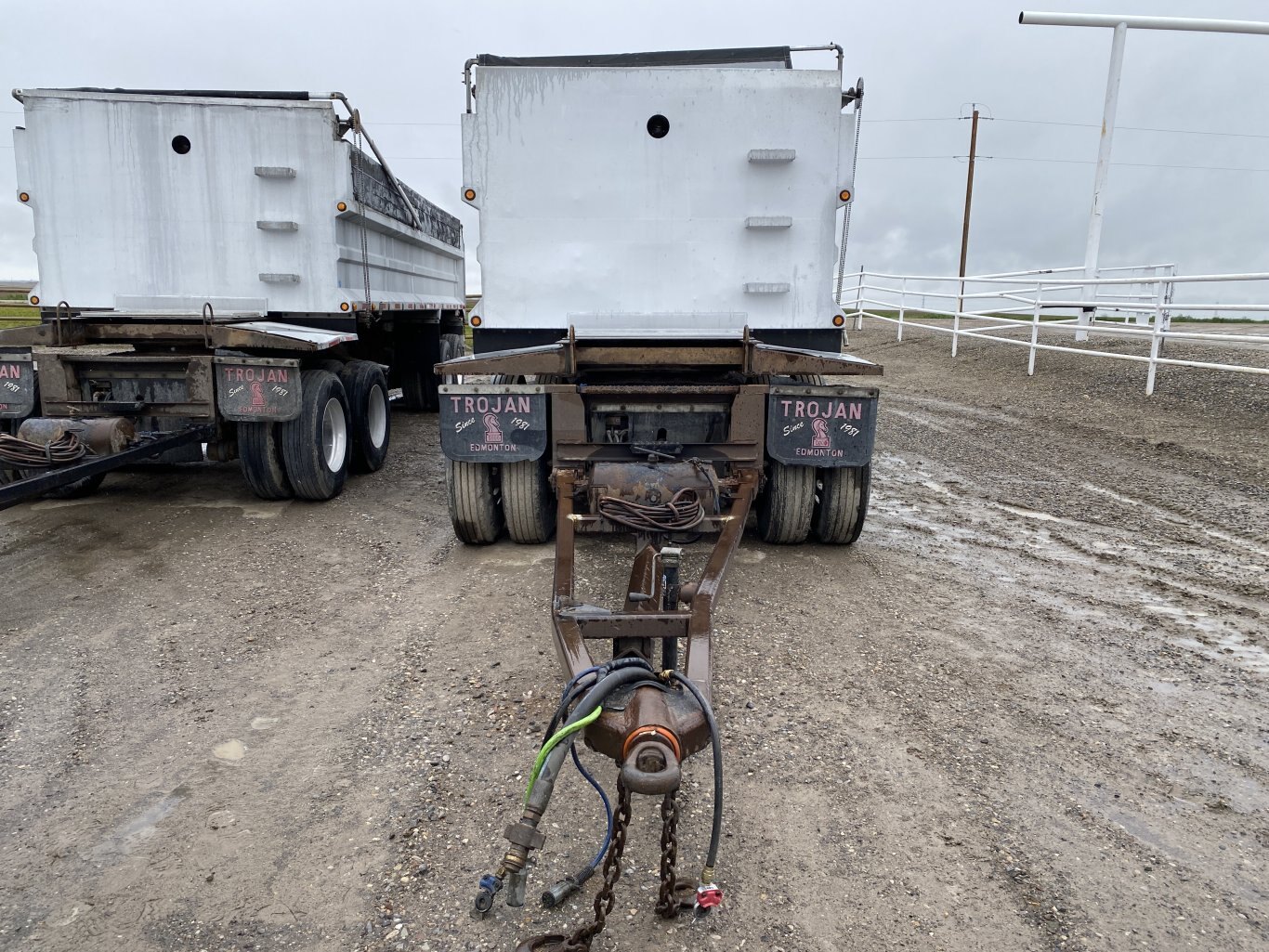 2016 Kenworth T800 Triaxle Gravel Truck with 2015 Trojan Quad Dump Wagon *Selling as a Pair* #8613 BP