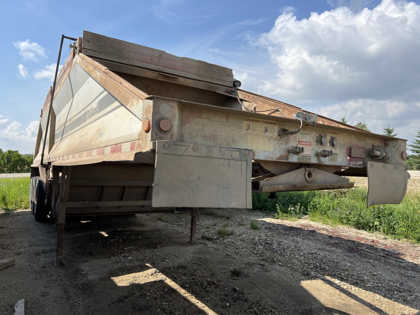 1995 Midland Crossgate Cross Clam Belly Dump Triaxle Trailer #8899 JF