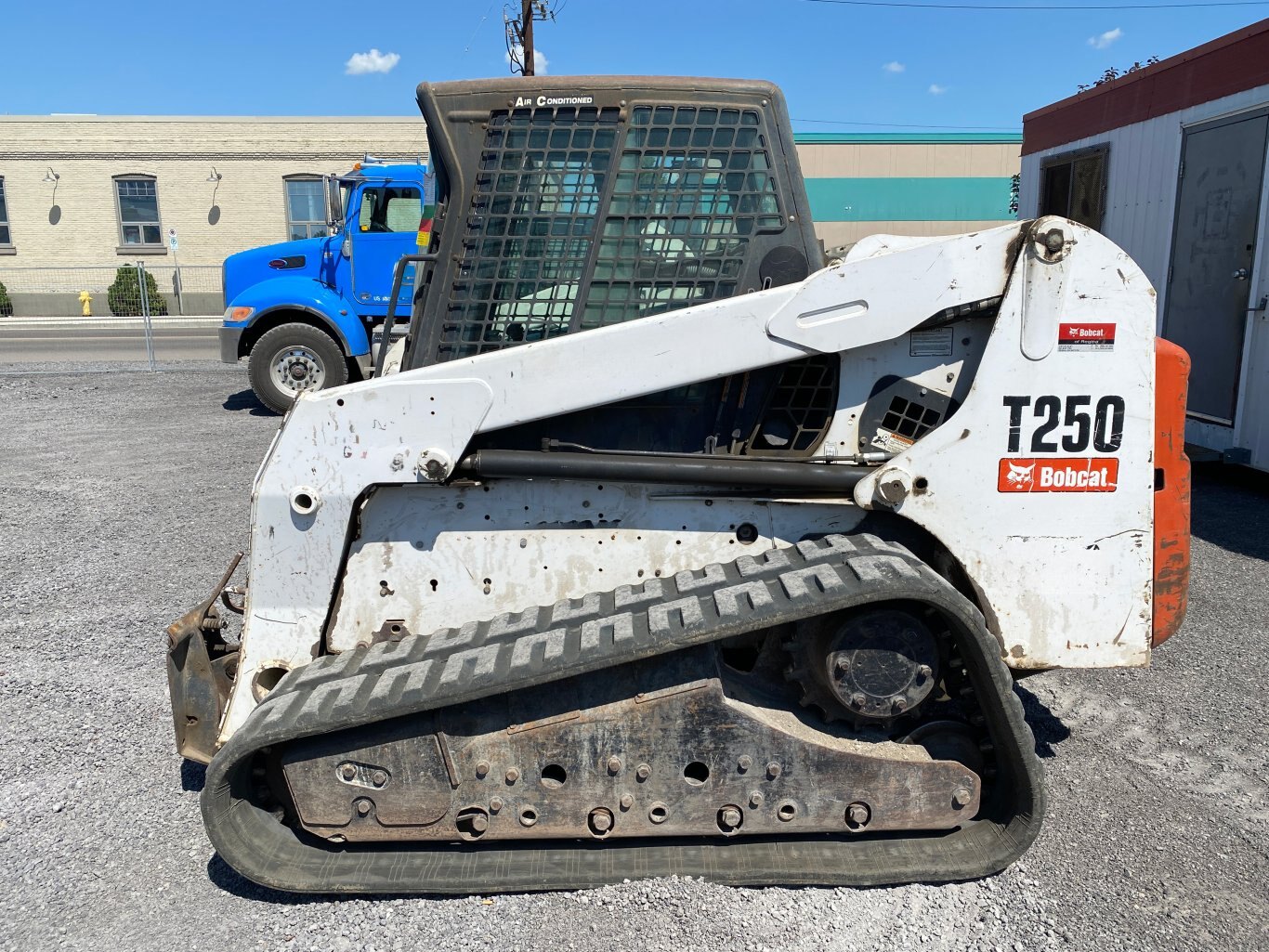 2009 Bobcat T250 Skid Steer #8904 BP