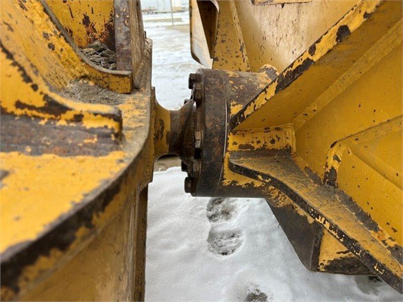 2011 Cat D6T XW Dozer with Multishank ripper #8814 JF