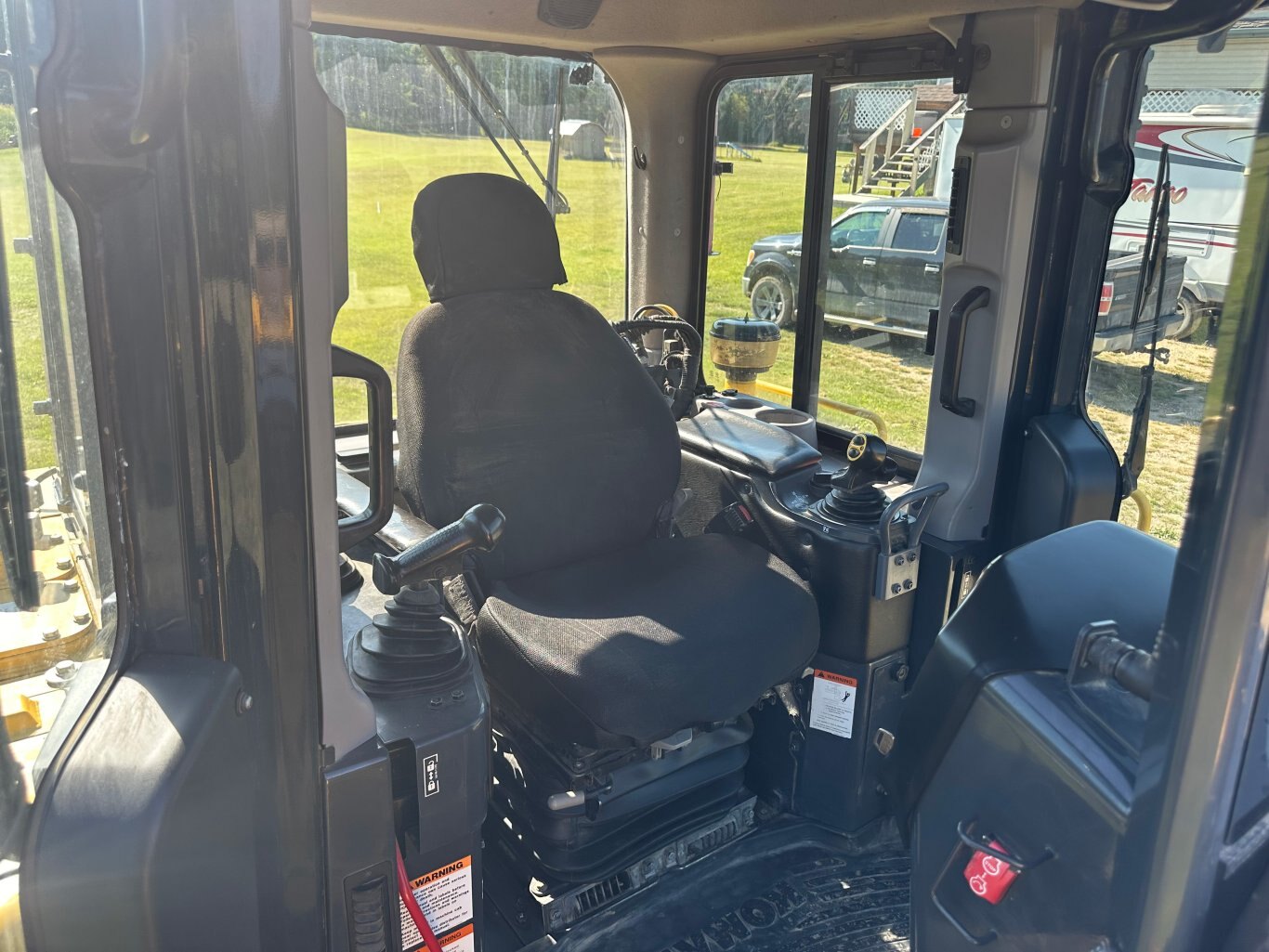 2017 Komatsu  D65PX 18 Crawler Dozer #8906 JA