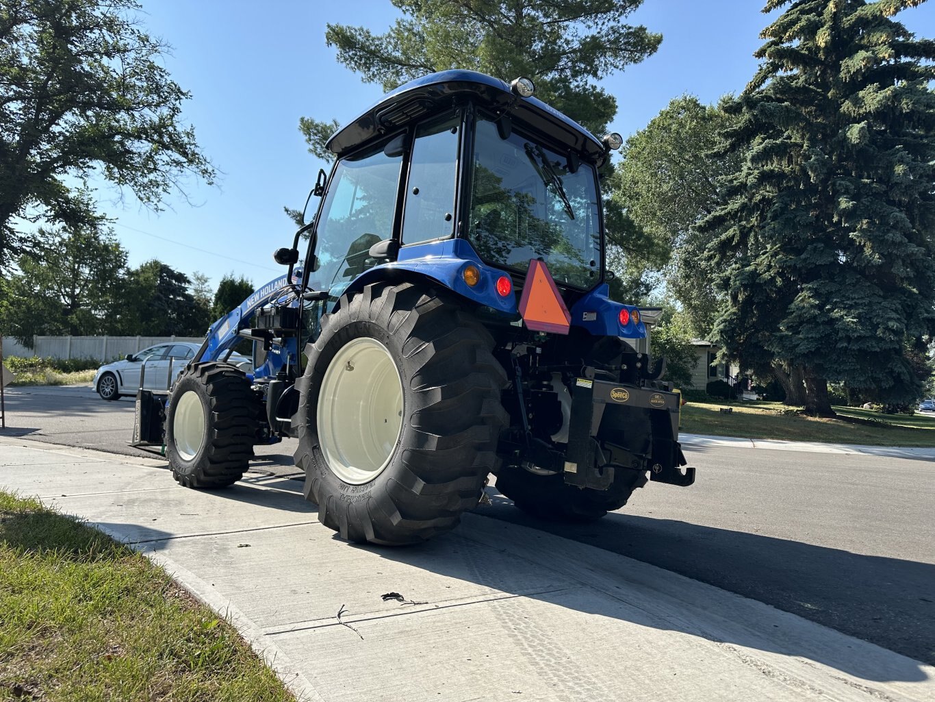 NEW 2023 New Holland Boomer 55 CAB Tractor #8914 JA