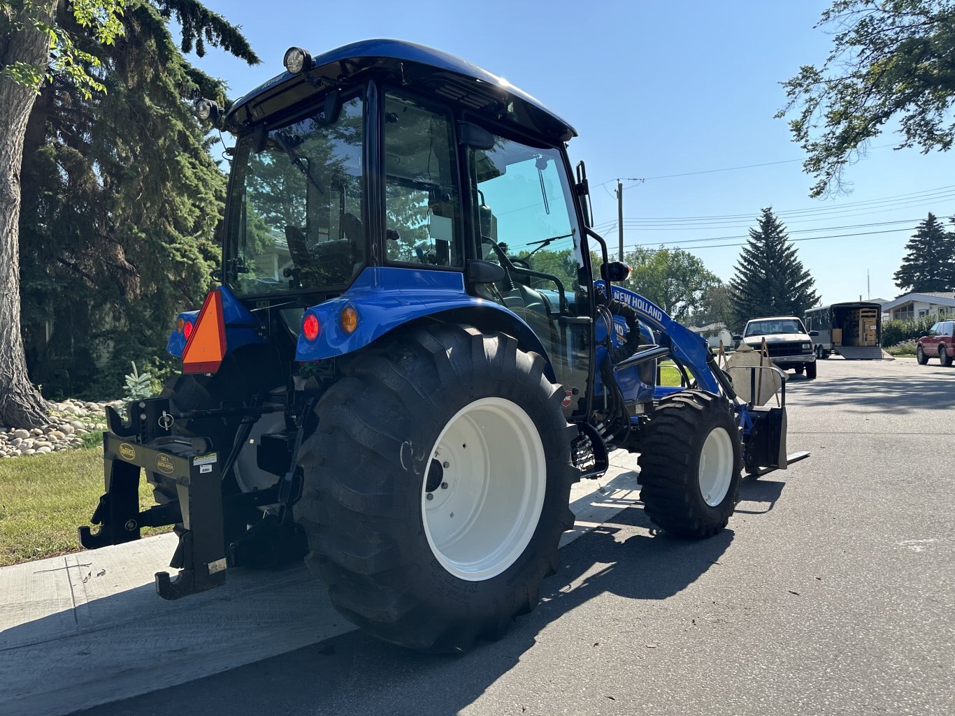 NEW 2023 New Holland Boomer 55 CAB Tractor #8914 JA