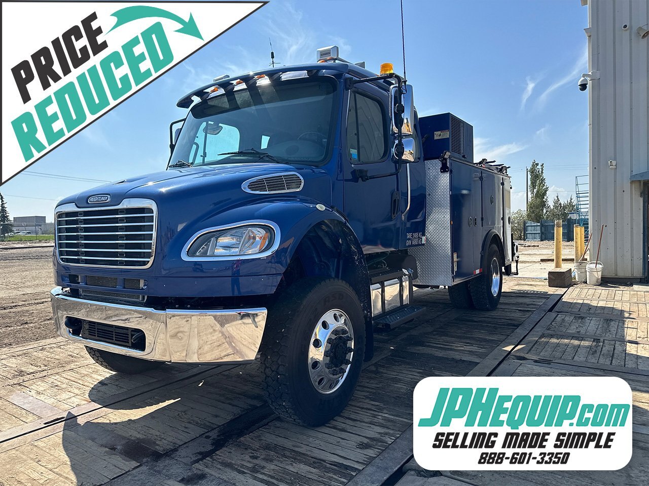 2014 Freightliner M2 106 Heavy Duty Service Truck - #8919 JA