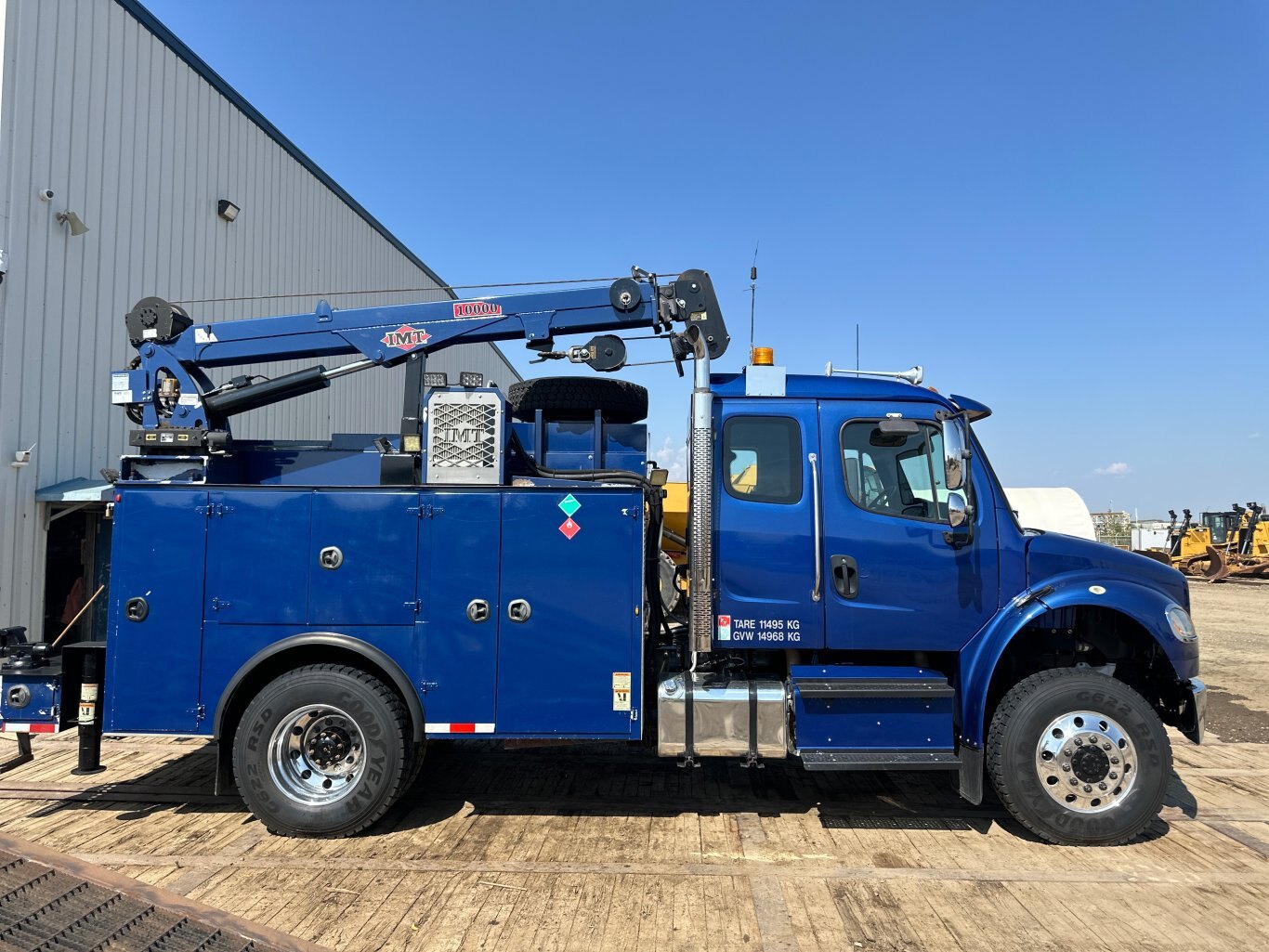 2014 Freightliner M2 106 Heavy Duty Service Truck #8919 JA