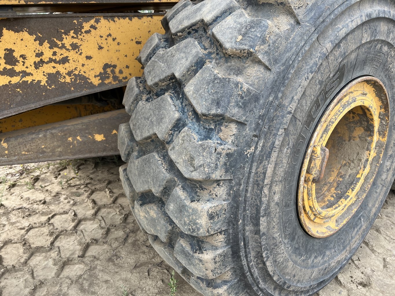 2013 Volvo A40F Articulating Dump Truck #8925 JF