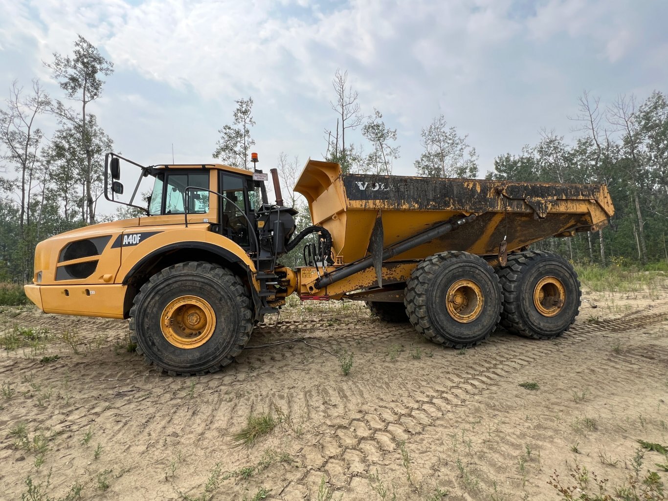 2013 Volvo A40F Articulating Dump Truck #8925 JF