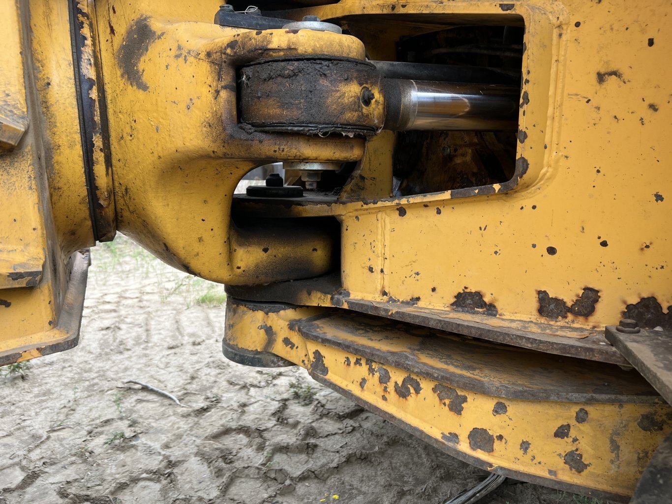 2013 Volvo A40F Articulating Dump Truck #8925 JF