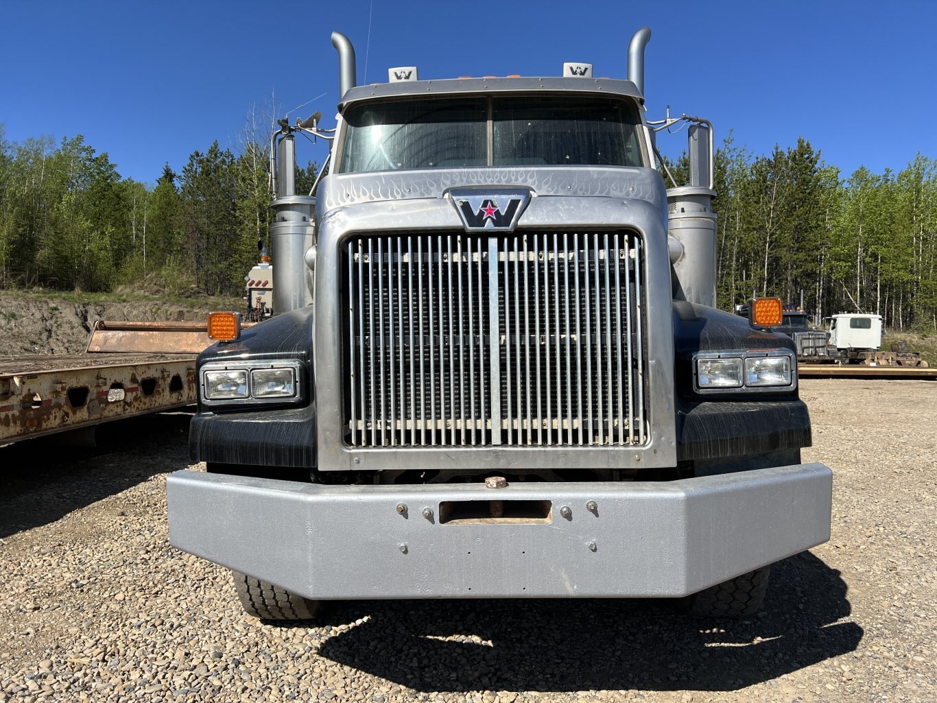 2004 Western Star 4900SA Tandem Dump Truck 8616 JF