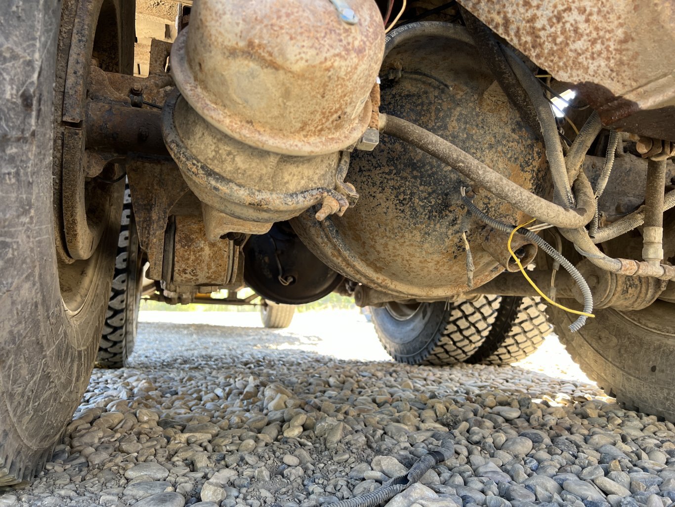 2004 Western Star 4900SA Tandem Dump Truck 8616 JF