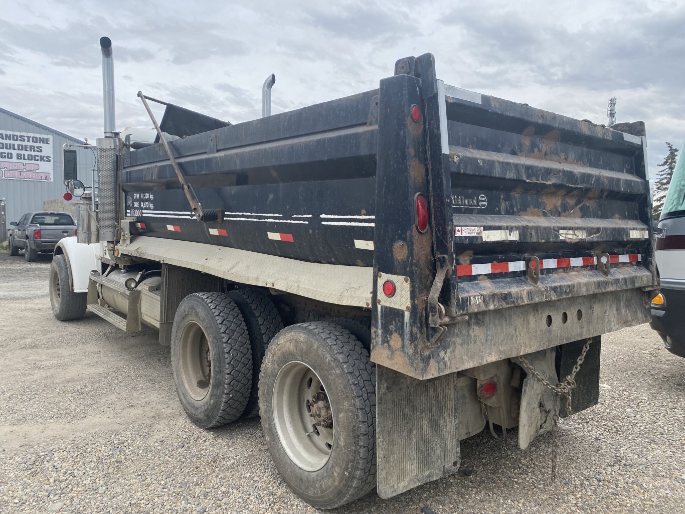 1997 Freightliner Gravel Truck 8942 AS