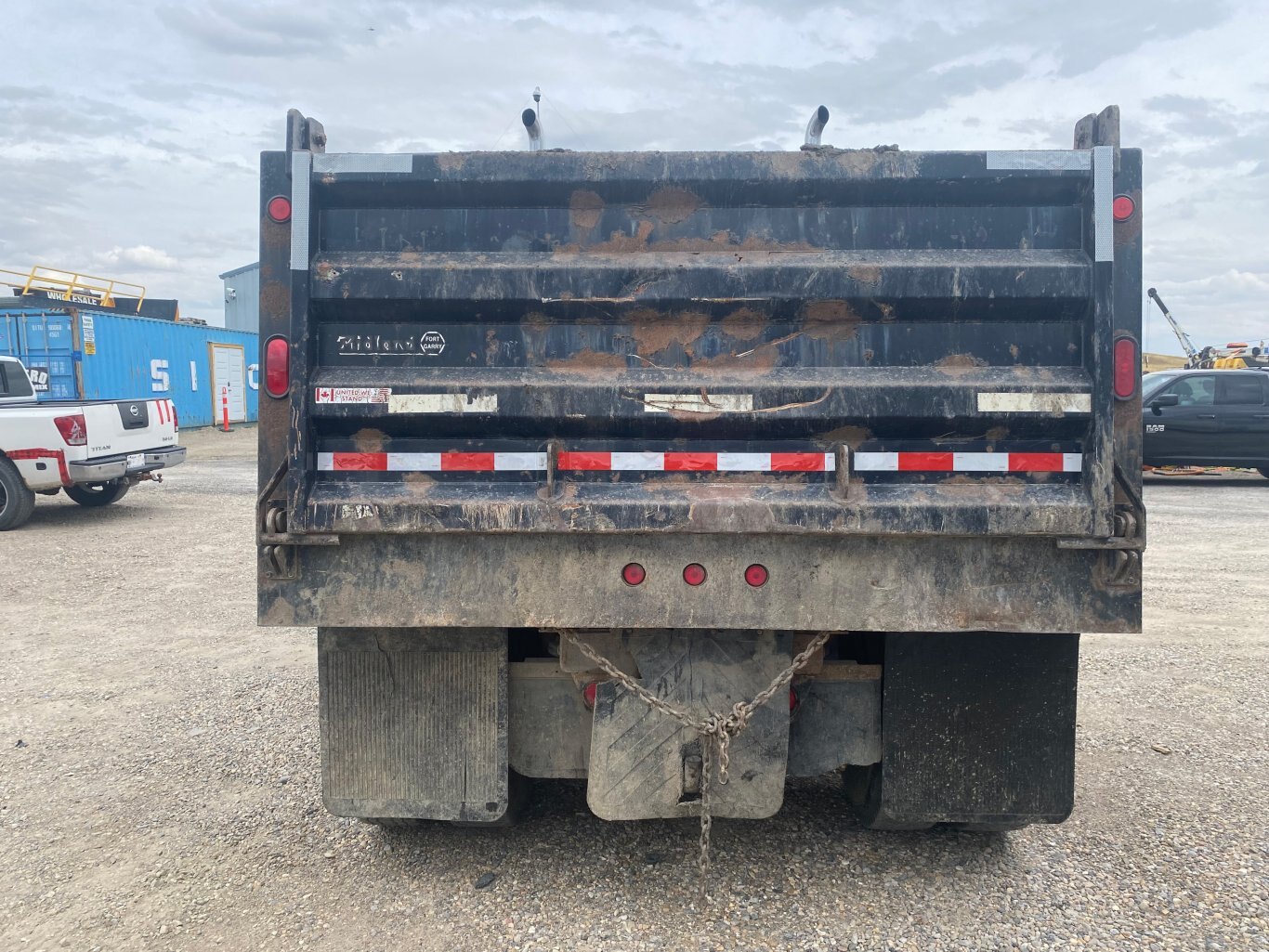 1997 Freightliner Gravel Truck 8942 AS