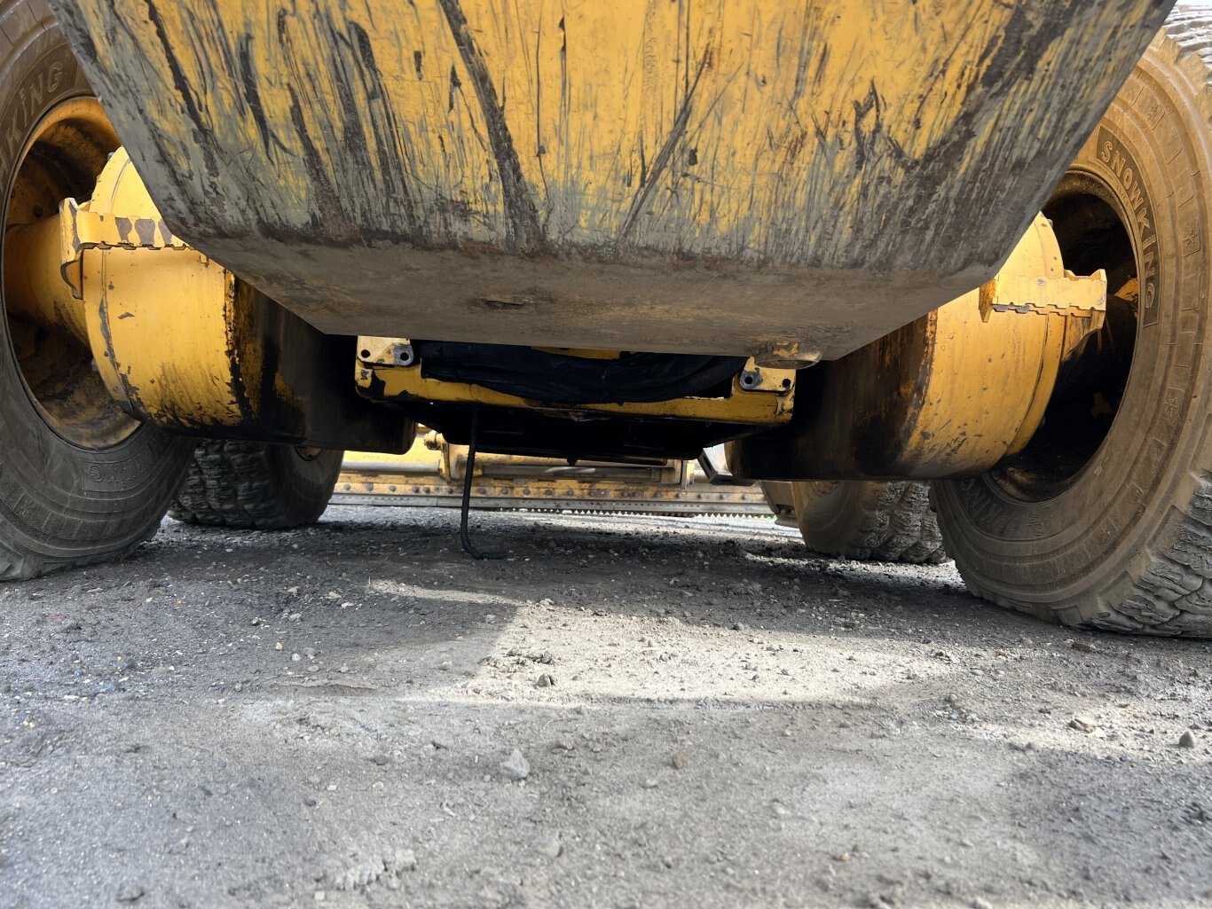 2010 Volvo G976 Motorgrader with snow wing and front dozer 8941 JF