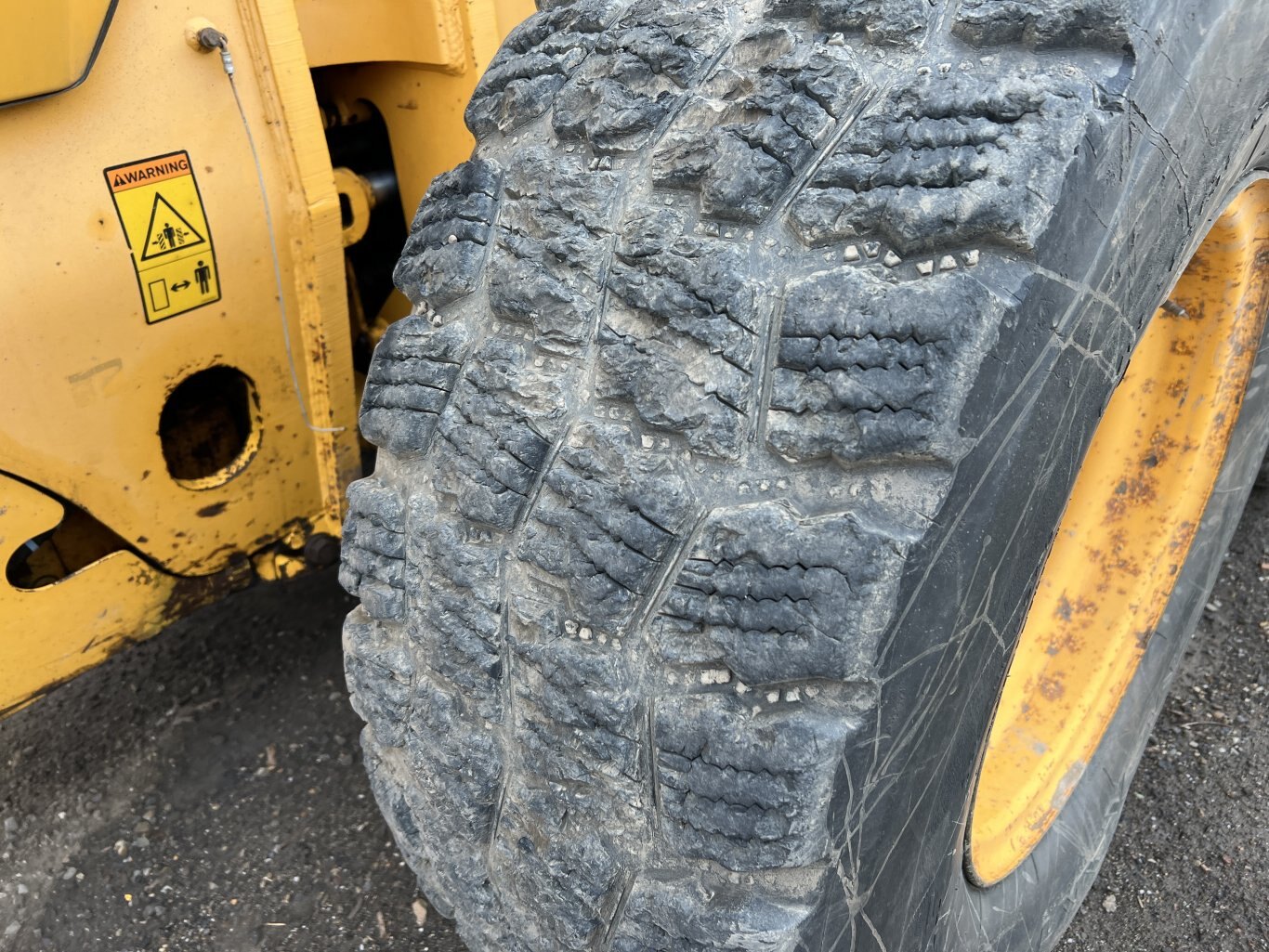 2010 Volvo G976 Motorgrader with snow wing and front dozer 8941 JF