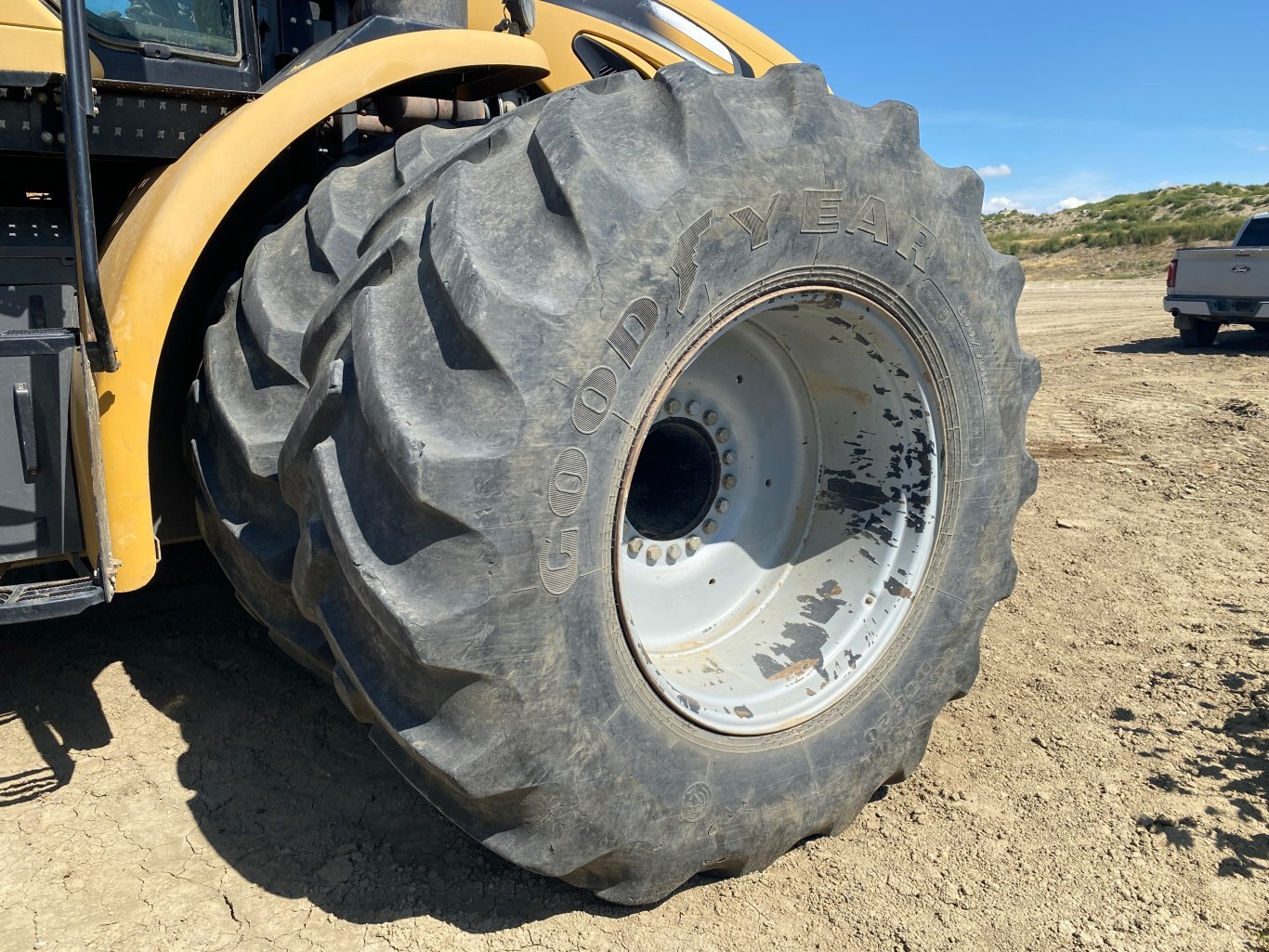 2013 Challenger MT965C Tractor 8947 BP