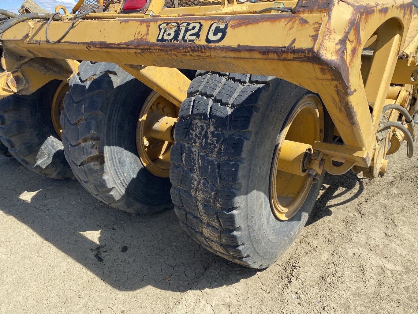 2001 John Deere 1812C Pull Scraper 8948 BP