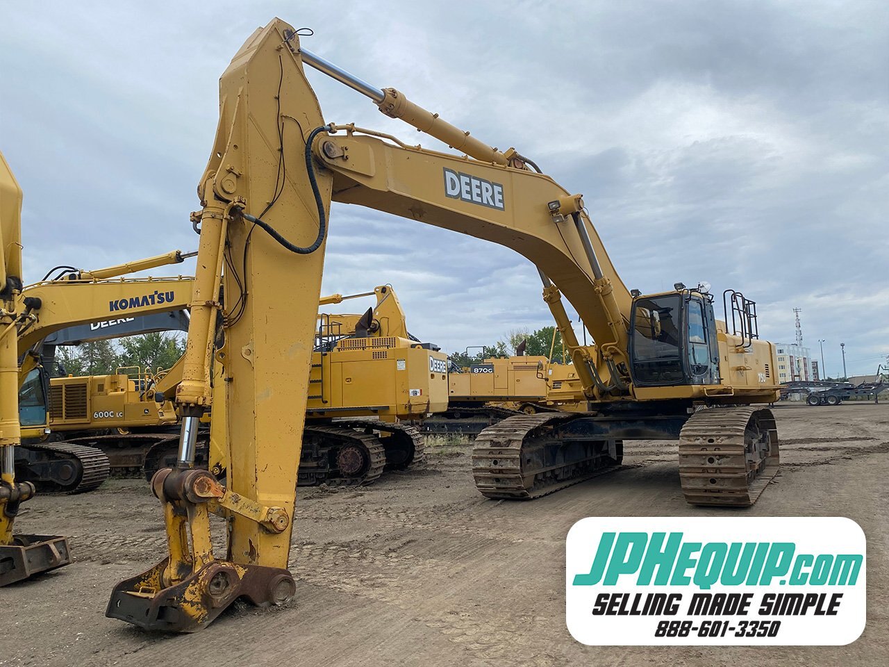 2001 John Deere 750 Excavator - 8954 AS