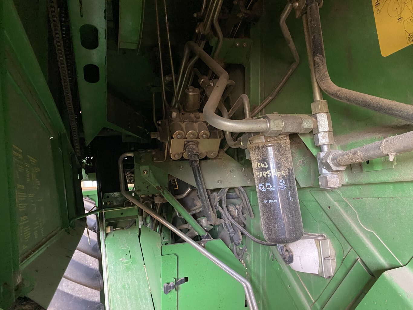 1997 John Deere CTS Self Propelled Rotary Combine 8967 AS