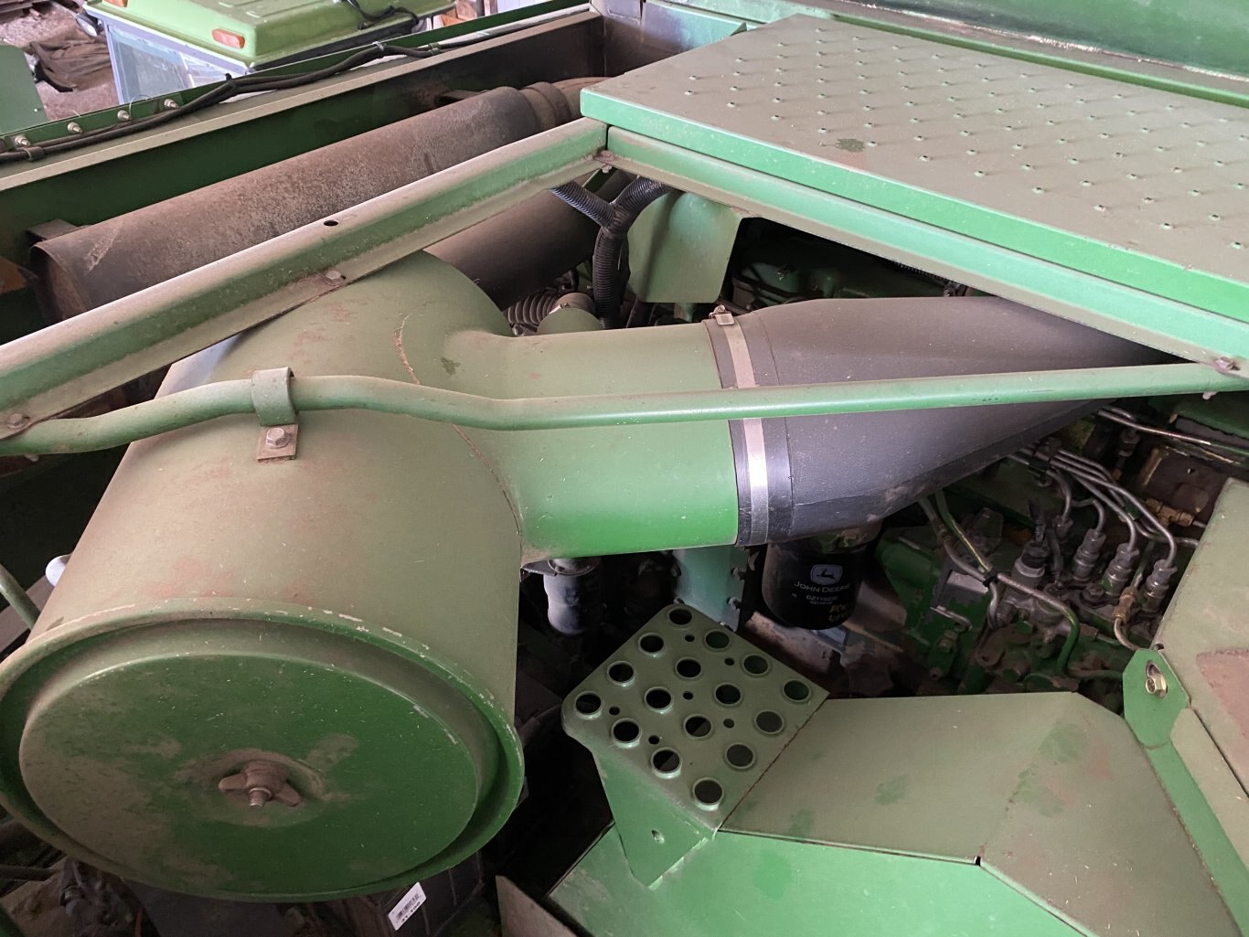 1997 John Deere CTS Self Propelled Rotary Combine 8967 AS