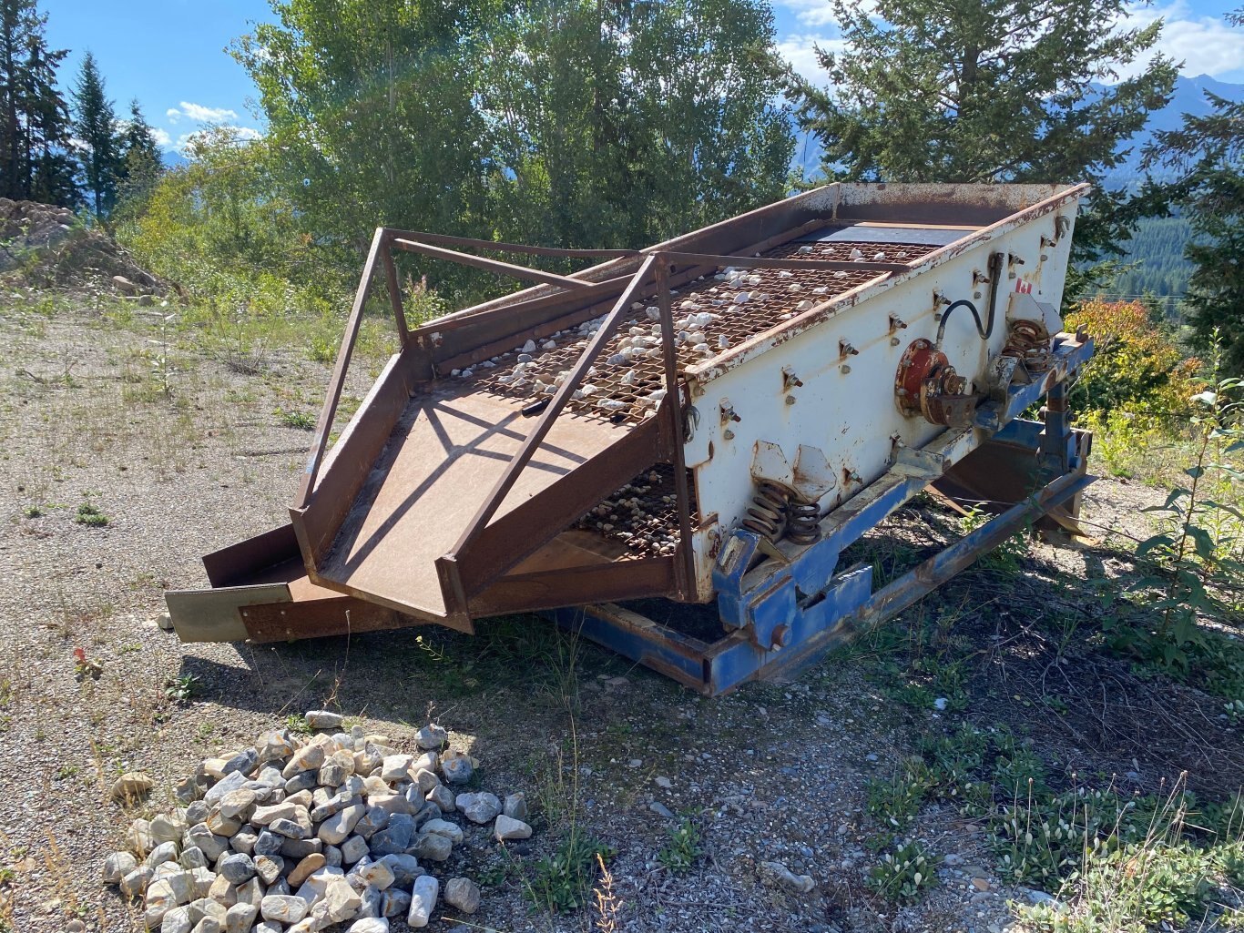 1994 Clemad Buzer Rock and Aggregate Screener 8979 AS