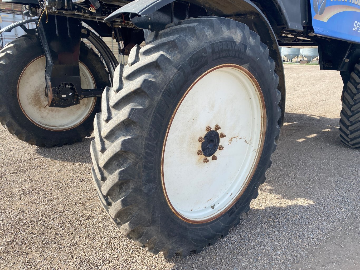 2013 New Holland Guardian SP.365F Sprayer 120 ft Boom 8984 BP