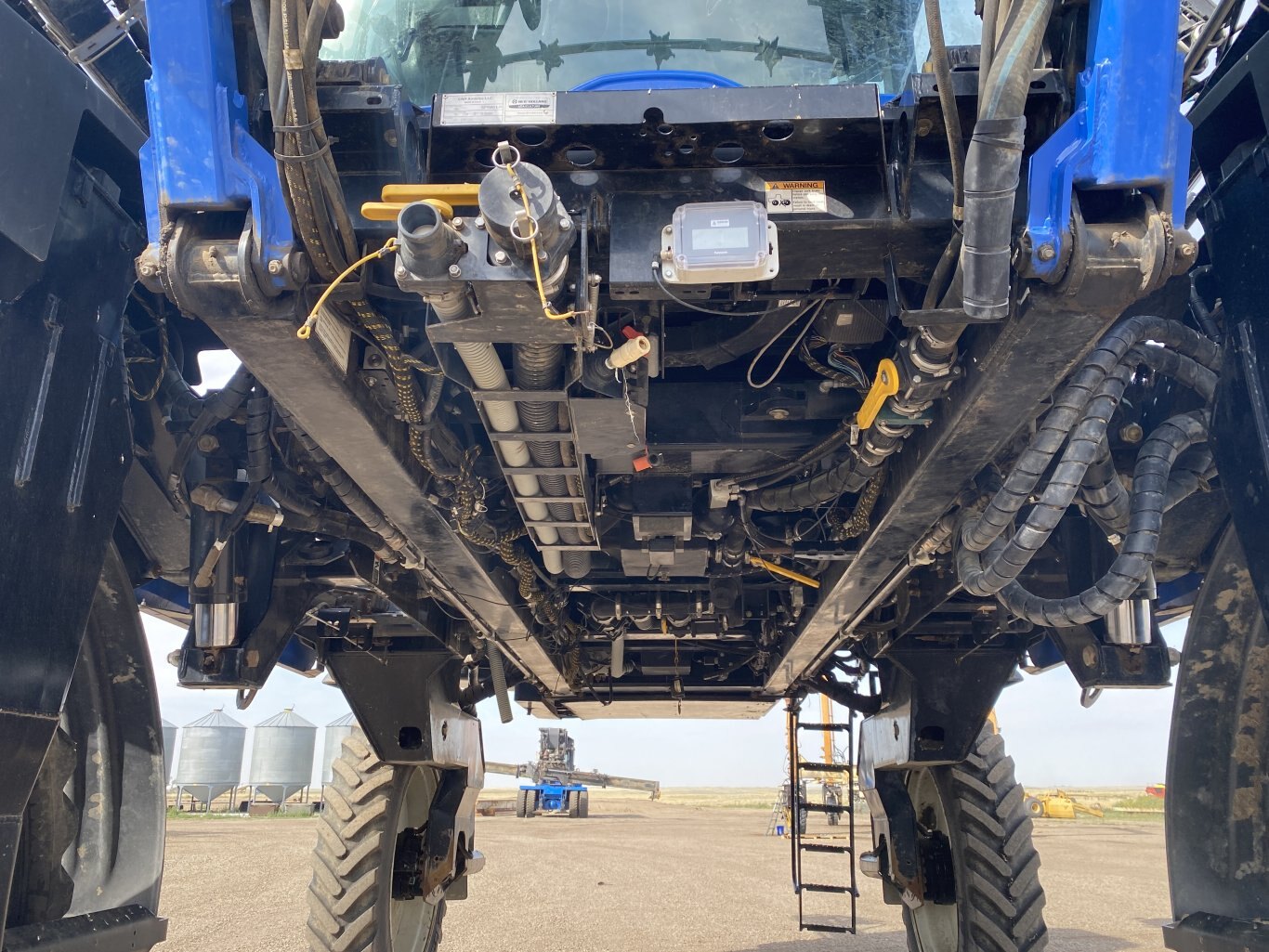 2013 New Holland Guardian SP.365F Sprayer 120 ft Boom 8984 BP