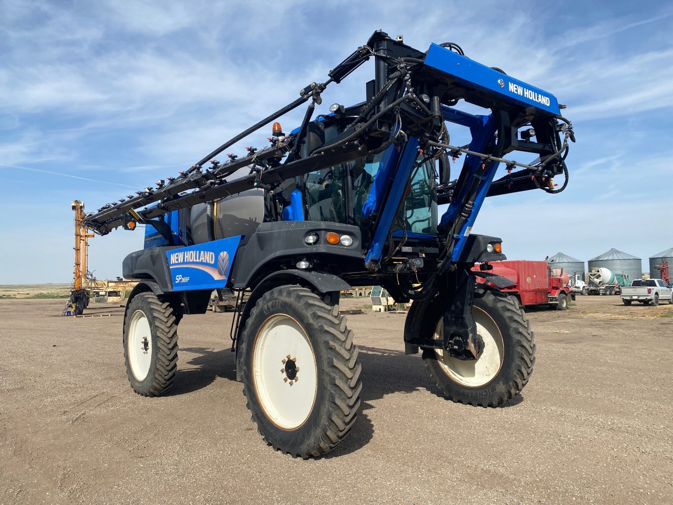 2013 New Holland Guardian SP.365F Sprayer 120 ft Boom 8984 BP