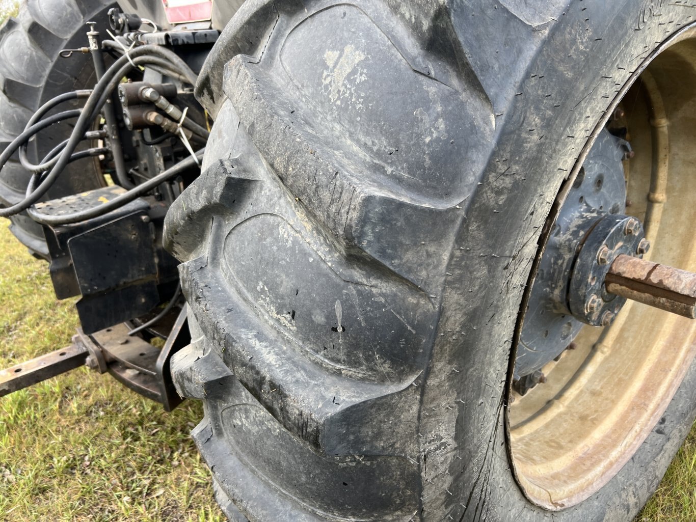 1990 Case IH 7110 4x4 Tractor with Loader plus 8986 JF