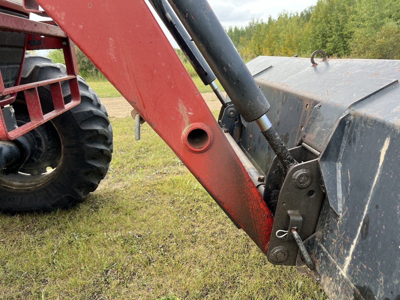 1990 Case IH 7110 4x4 Tractor with Loader plus 8986 JF