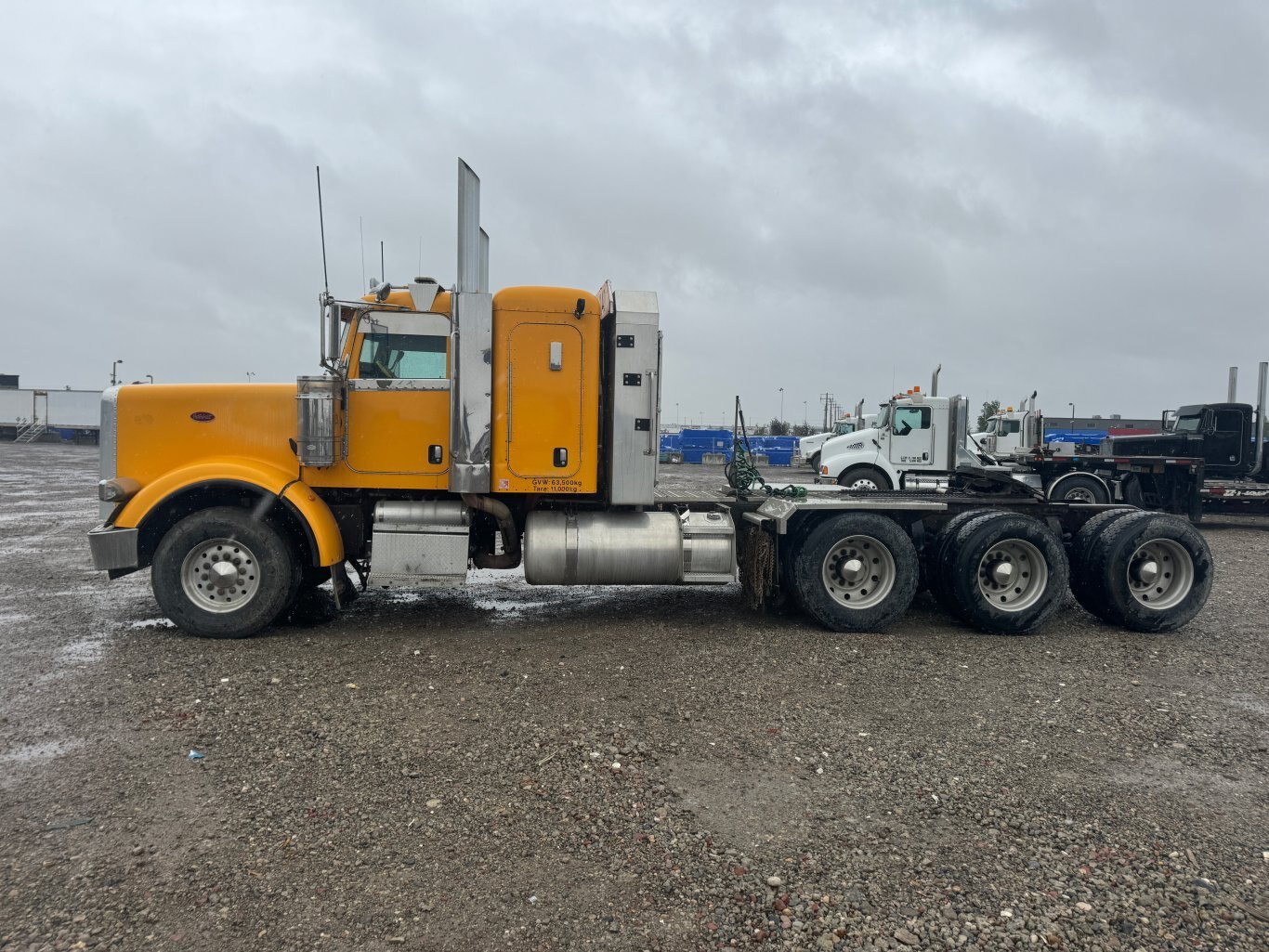 2010 Peterbilt 367 600 hp Triaxle 8996 JP