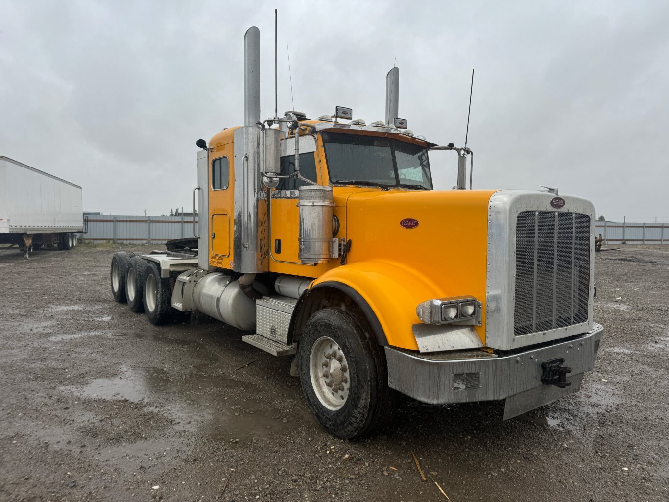 2010 Peterbilt 367 600 hp Triaxle 8996 JP