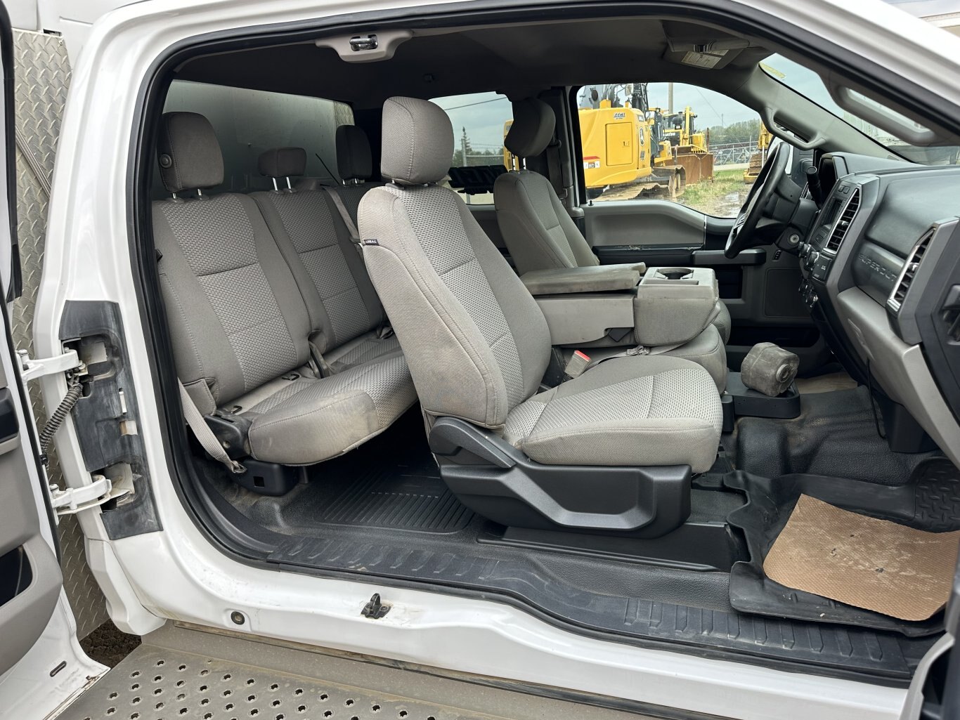 2018 Ford F550 XLT Service Truck 8999 JA