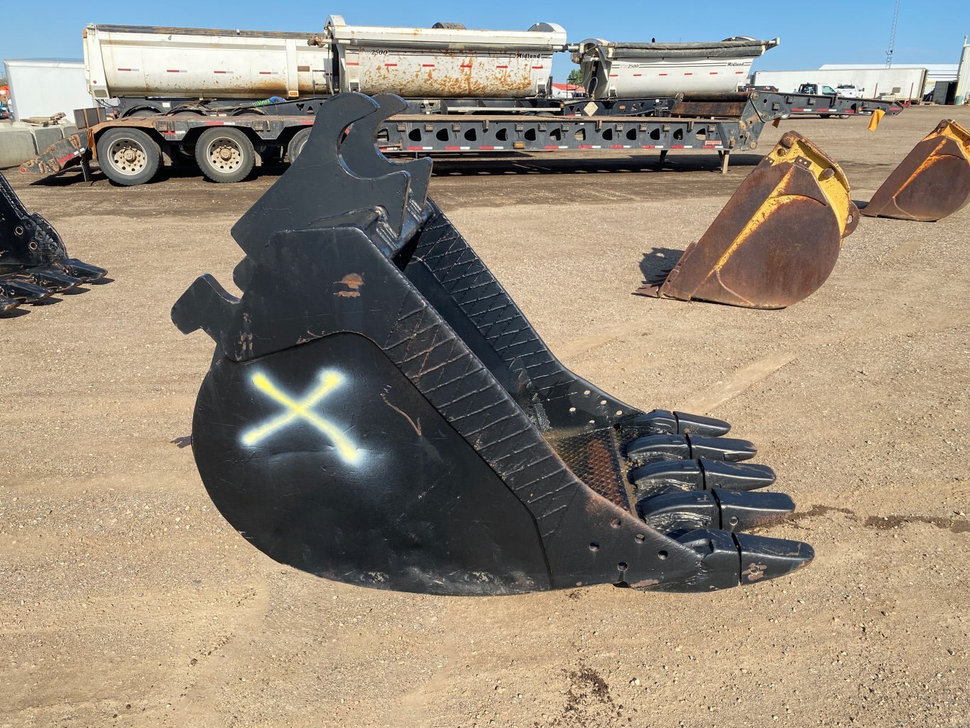 Unknown Lugging Bucket 42 Excavator Dig Bucket 9005 BP