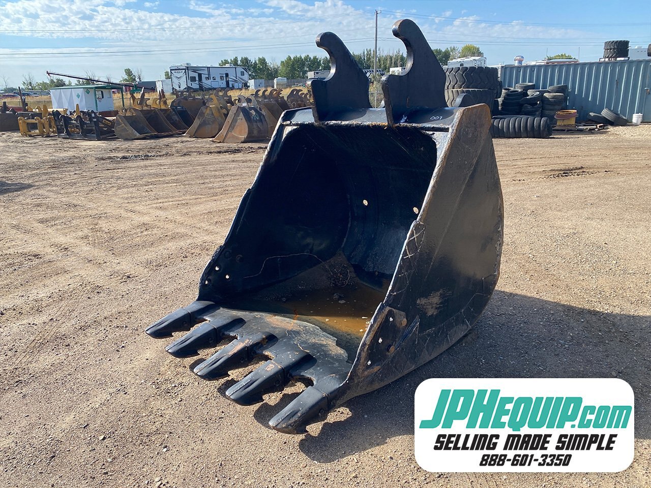 400 Series Dig Bucket 60 - 9009 BP