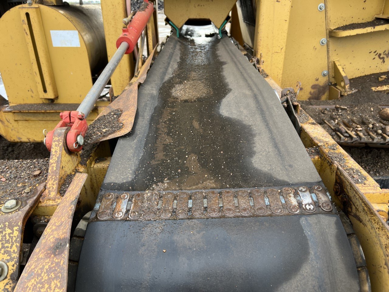 2004 CEC Terminator 26x42 Tracked Jaw Crusher with 5,994 Hours 8239 JF