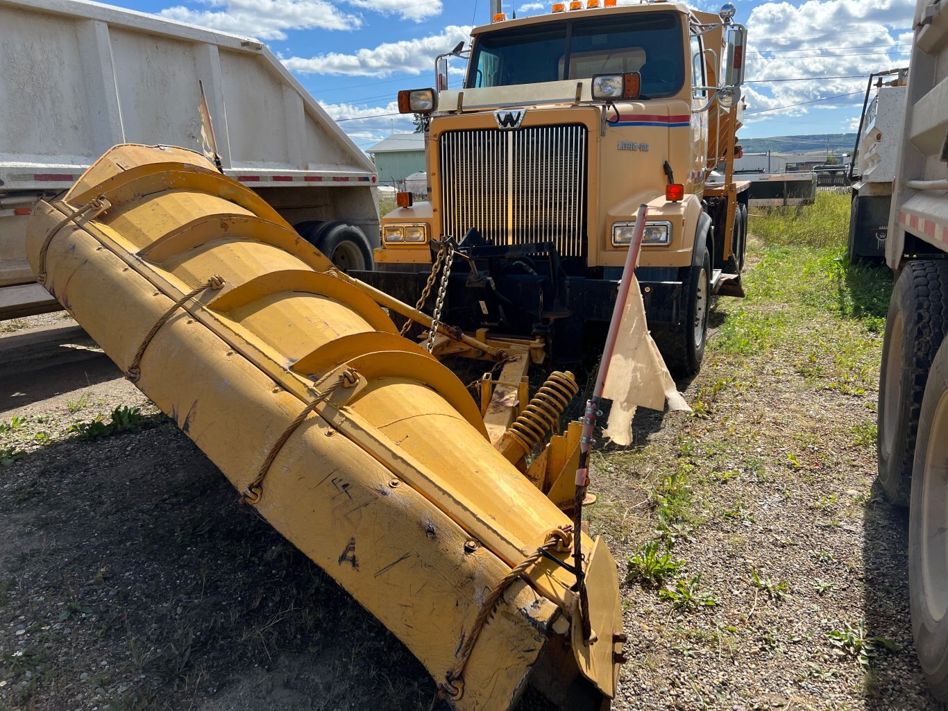 2000 Western Star Tandem Plow Sanding Gravel Truck 9031 JF