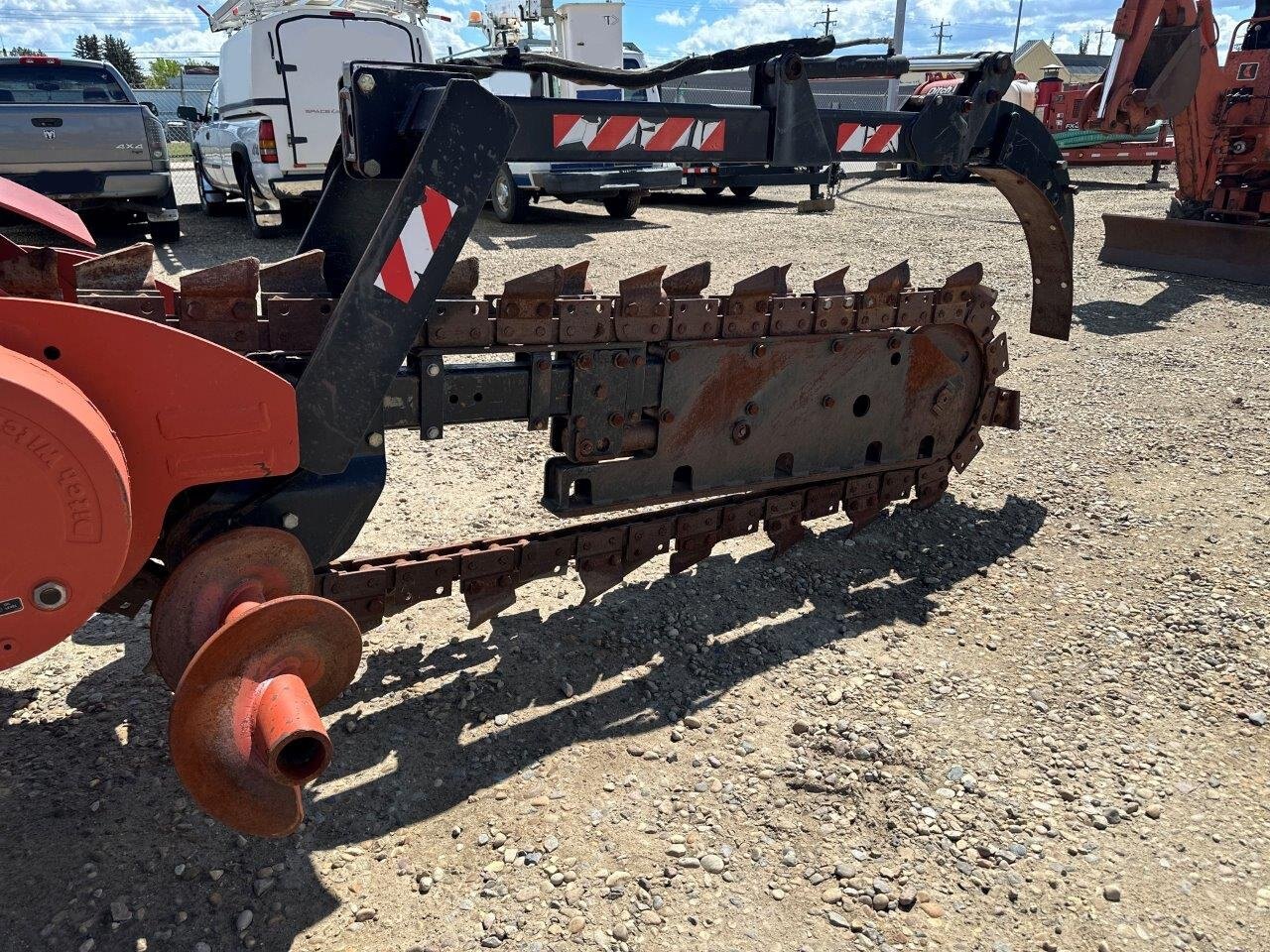 2006 Ditch Witch RT75 Ride On Trencher with Stinger and Backhoe 8684 JA