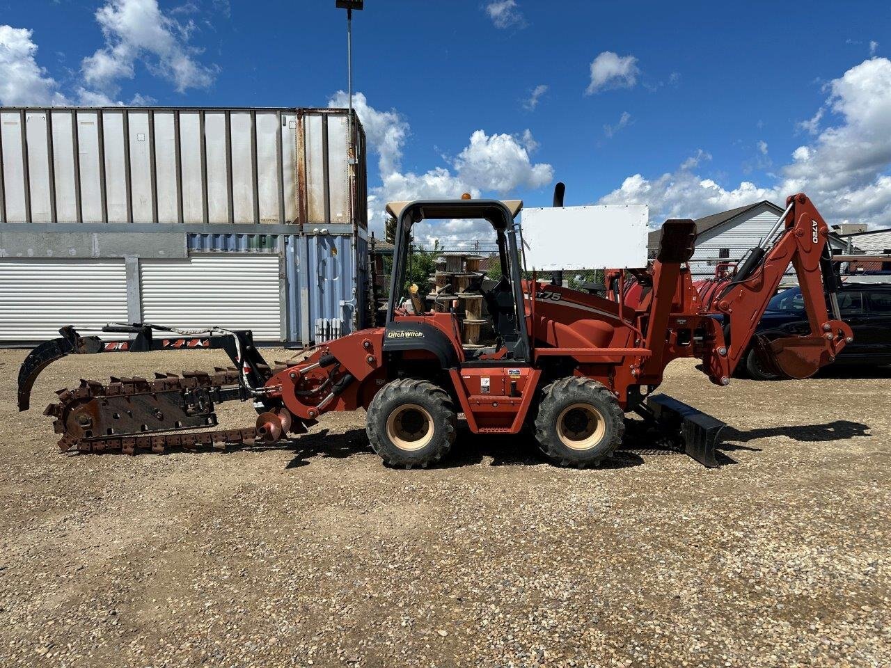 2006 Ditch Witch RT75 Ride On Trencher with Stinger and Backhoe 8684 JA