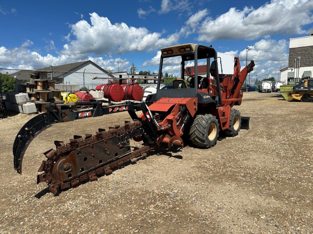 2006 Ditch Witch RT75 Ride On Trencher with Stinger and Backhoe 8684 JA