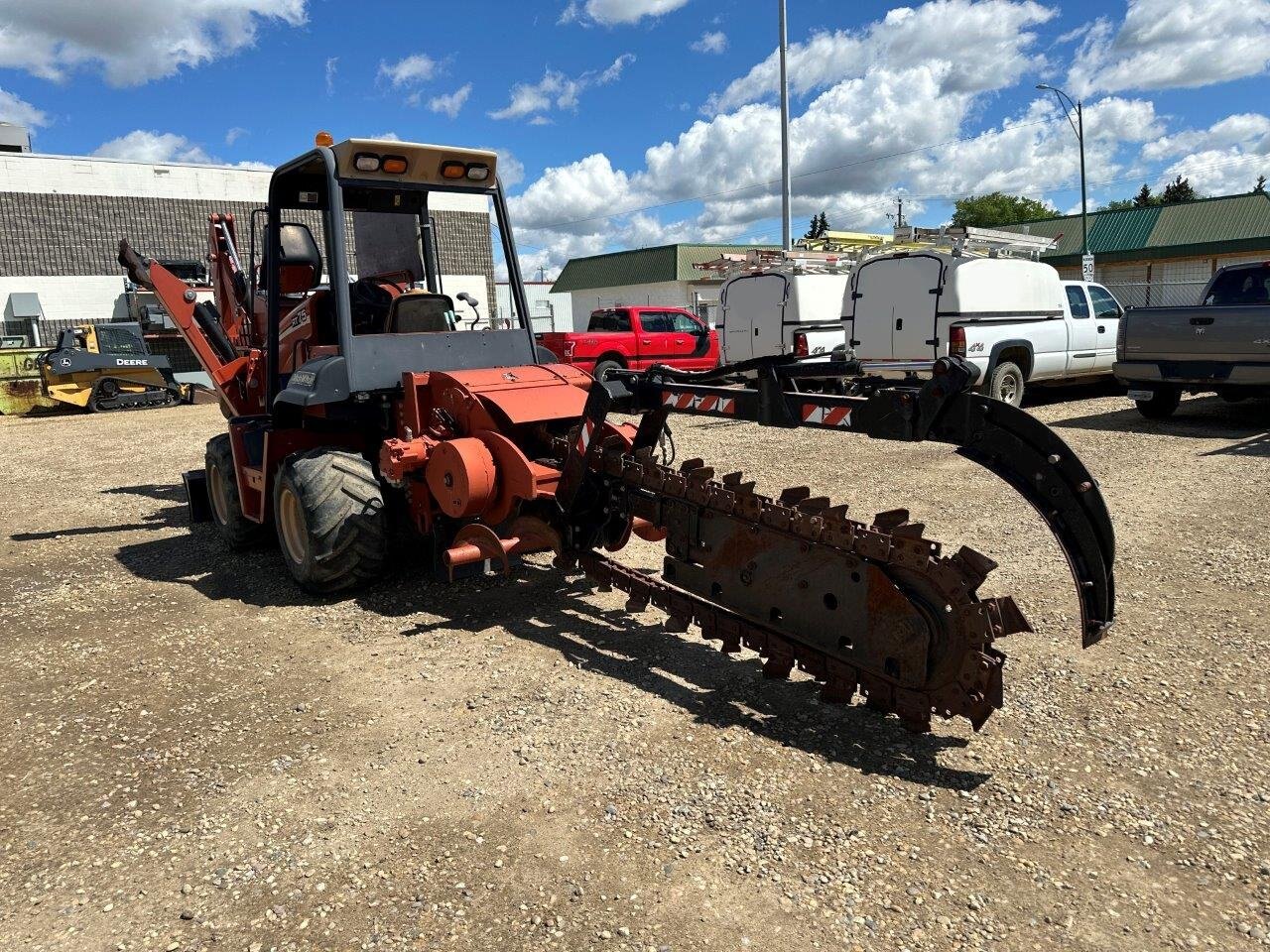 2006 Ditch Witch RT75 Ride On Trencher with Stinger and Backhoe 8684 JA