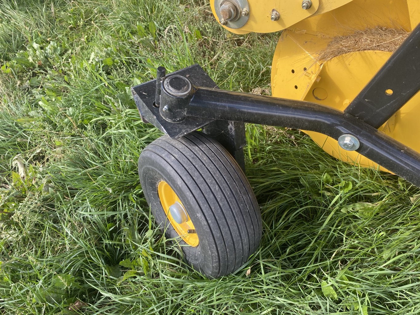 2018 New Holland Roll Belt 560RB Round Baler 9036 AS